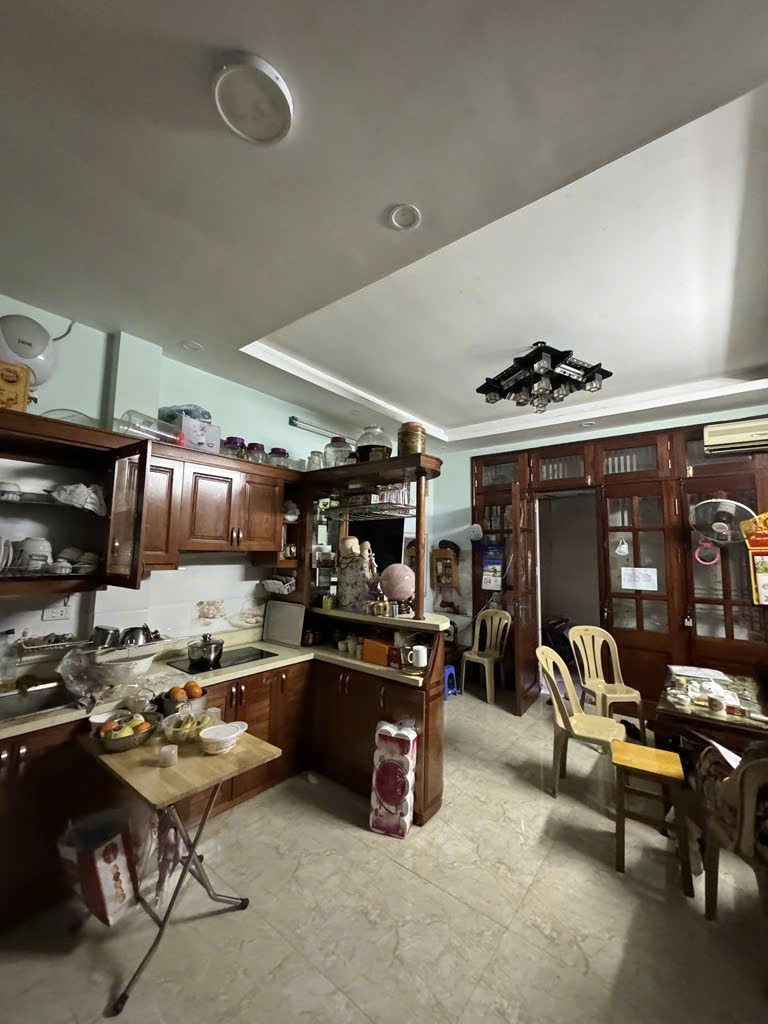 TRUNG TÂM ĐỐNG ĐA - 1 BƯỚC RA HỒ - VÔ VÀN TIỆN ÍCH